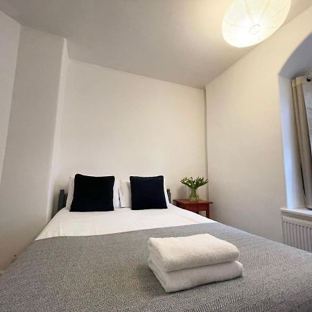 Westminster Apartment Near River Thames 런던 외부 사진